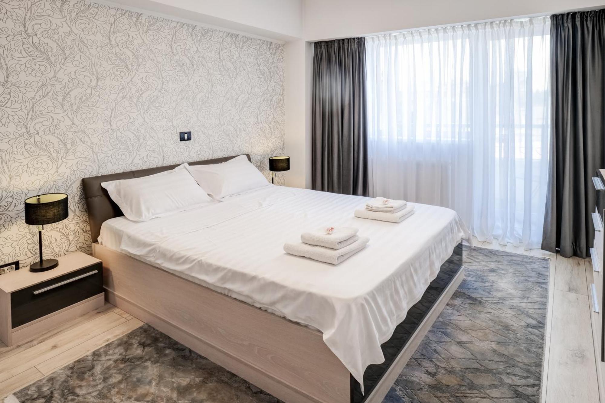 Chanttal Luxury - Fountain Bucarest